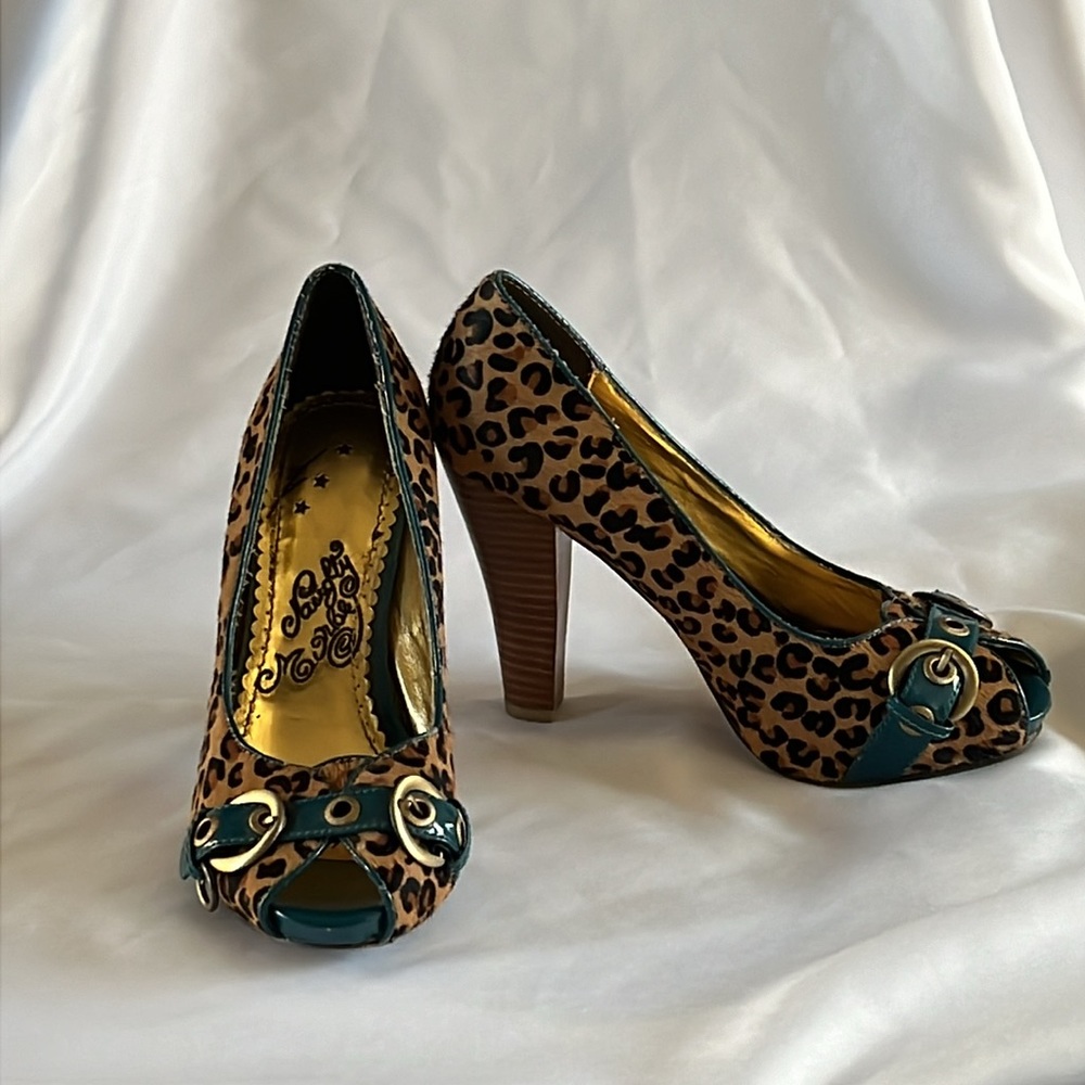 Naughty Monkey Leopard Open Toe Platform Stacked Peep Toe Heels with buckle sz9